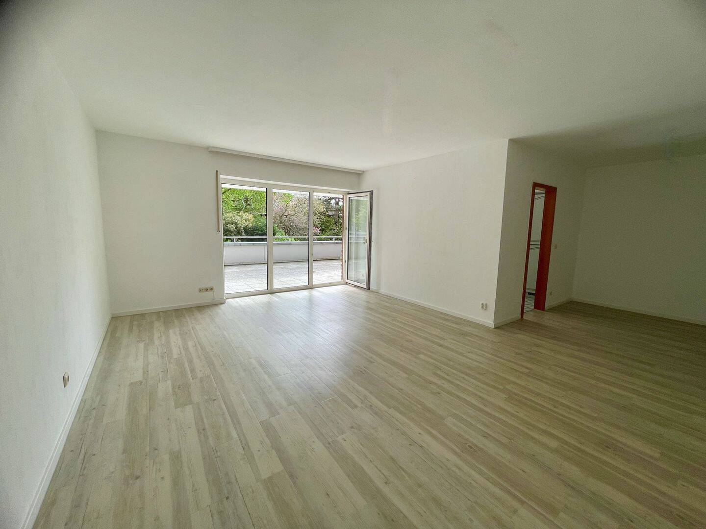 „Ihr persönlicher Rückzugsort mit Terrasse – Ruhig, zentral und mit viel Charme!“ – Mönchengladbach – Vorschaubild 2