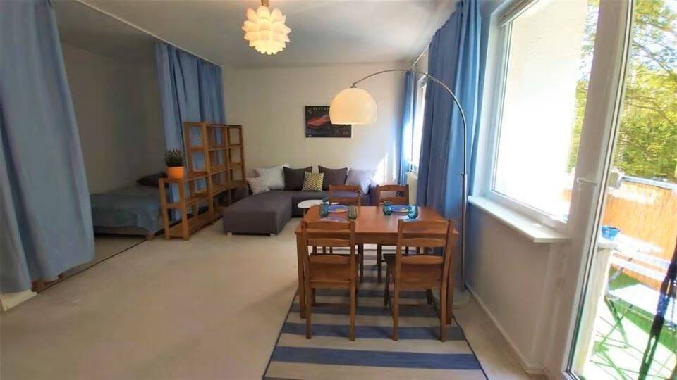 ** Große sonnige und voll möblierte 1-Zimmer-Wohnung in Steglitz, Selbstbezug oder Vermietung ** – Berlin – Vorschaubild 3