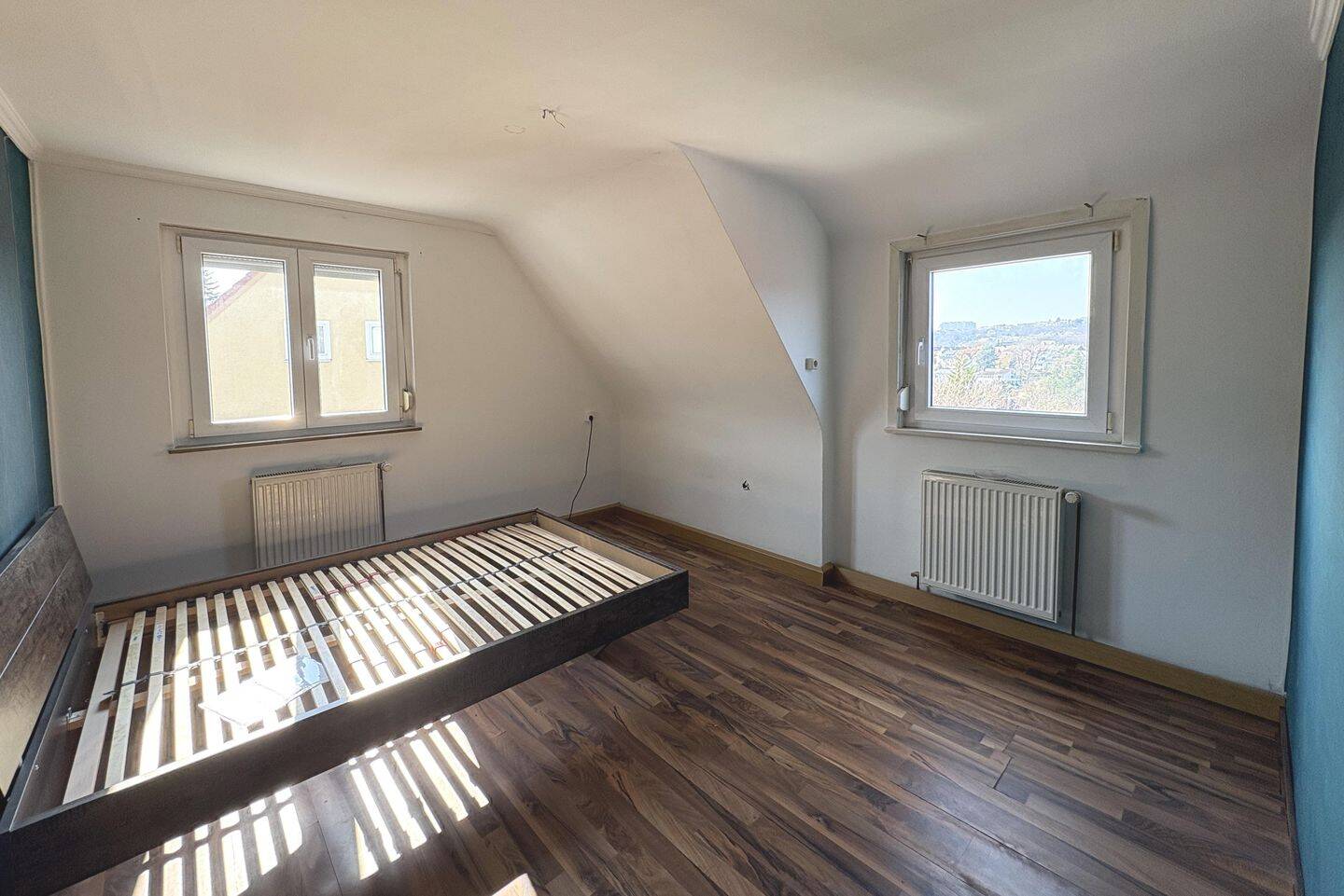 3-Zimmer-Dachgeschoss-Wohnung in ruhiger Wohnlage – Stuttgart – Vorschaubild 4