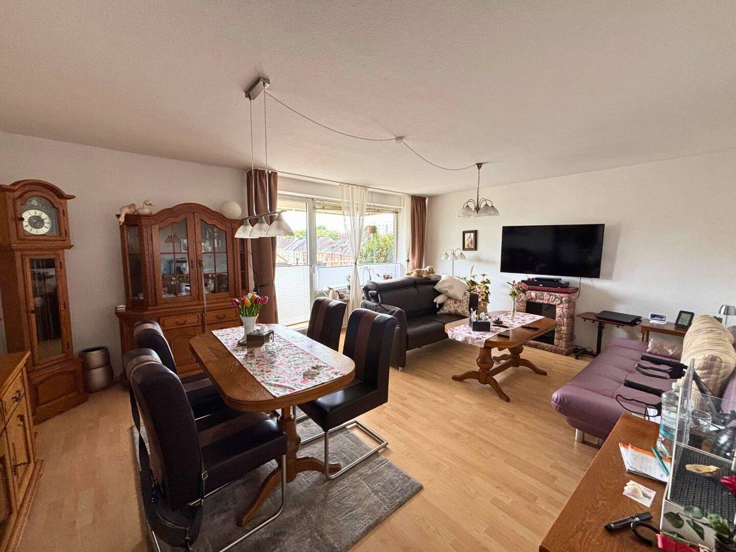Geräumige 2-Zimmer-Wohnung mit EBK und großen BALKON in Odenkirchen