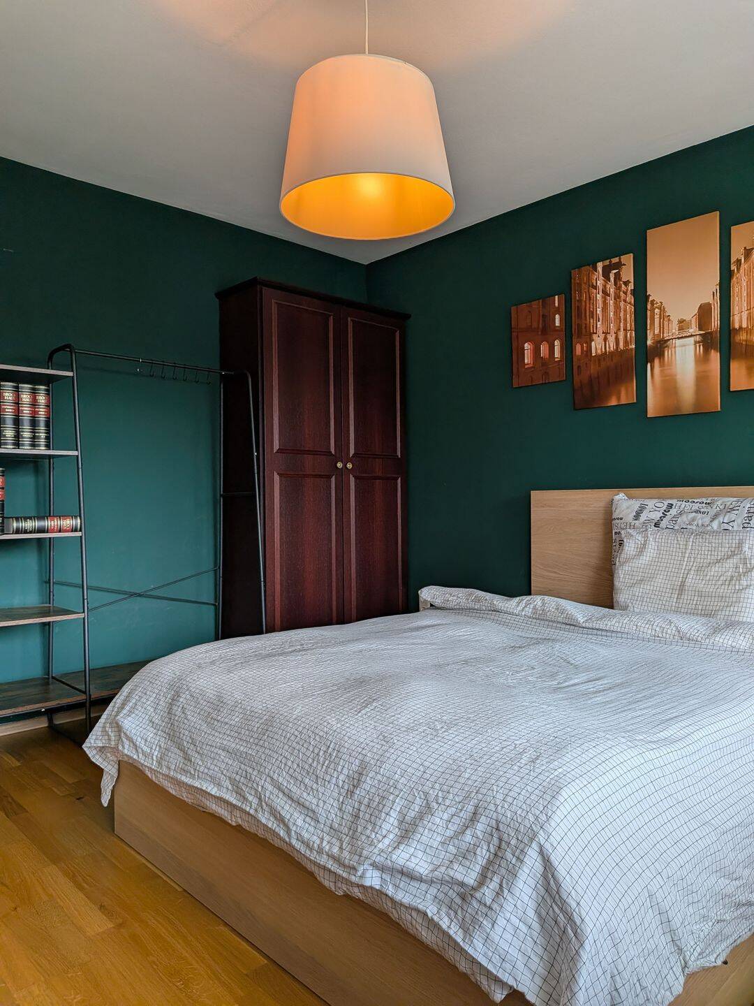Schönes Zimmer in einer WG zur Zwischenmiete ab sofort