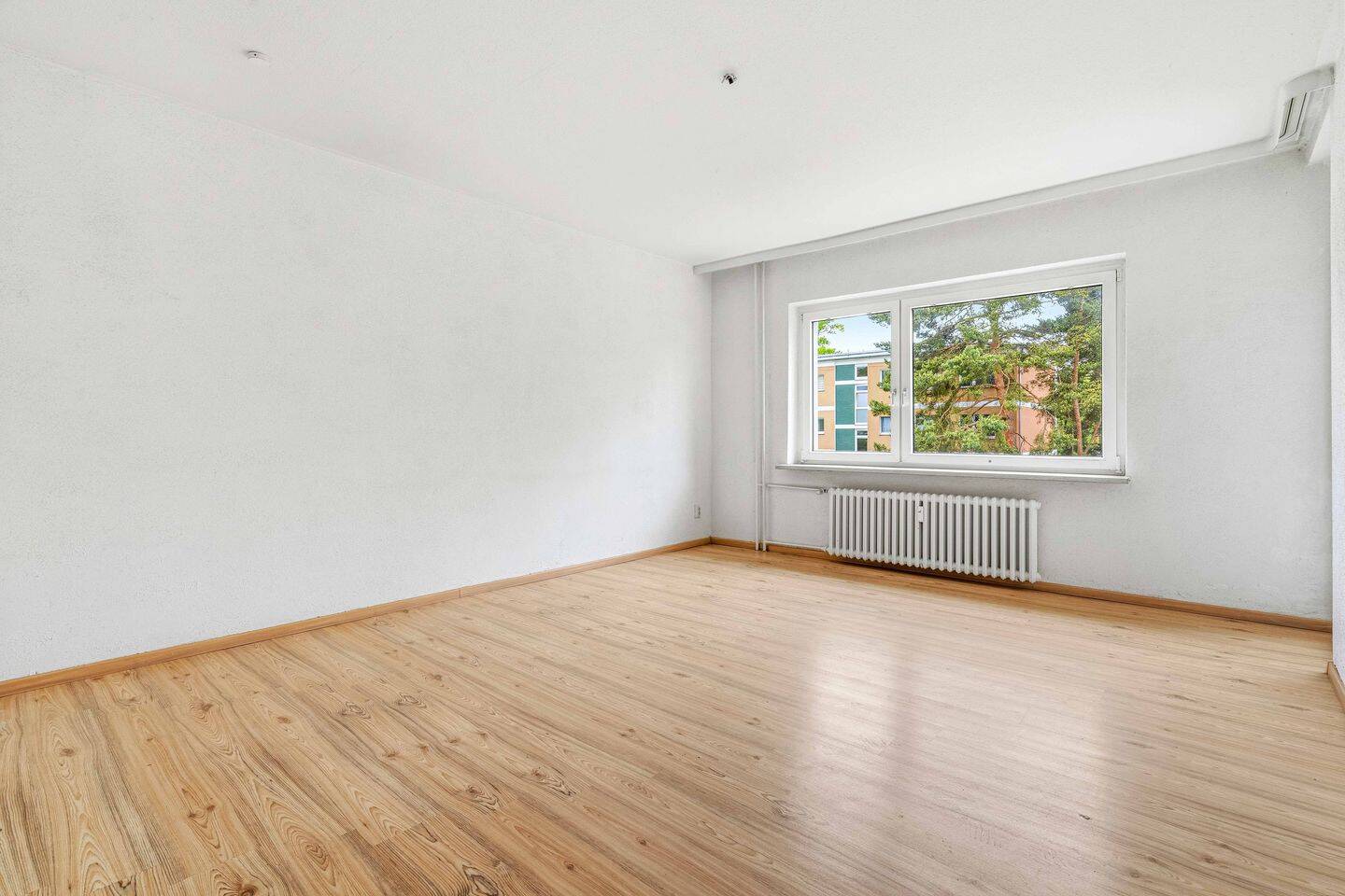Wohnen im Grünen - Helle 3-Zimmer-Wohnung mit Süd-Balkon in Zehlendorf – Berlin – Vorschaubild 4