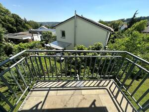 Lichtdurchflutete 2-Zimmer-Wohnung mit zwei Balkonen in ruhiger Wohnlage – 75180 Pforzheim – Vorschaubild 4