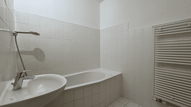 Bezugsfreie Wohnung mit sonnigem Balkon – Berlin – Vorschaubild 8