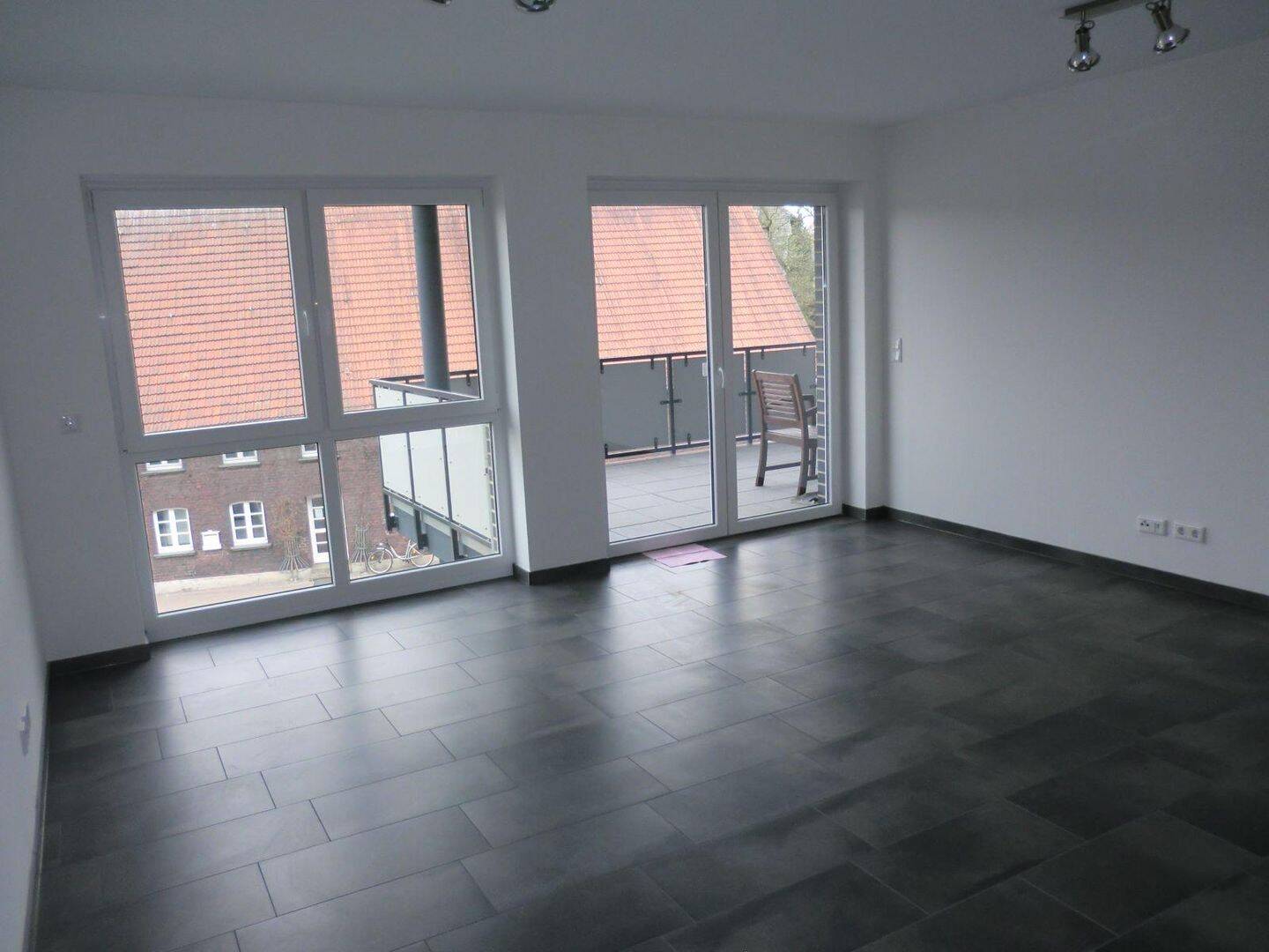 Helle 3,5-Zimmer Wohnung mit Balkon, TG & Aufzug in Kirchhellen-Mitte (provisionsfrei, barrierearm) bezugsfrei ab August 2026 – Bottrop – Vorschaubild 6