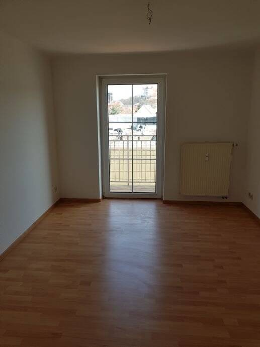 NEU! GROSSE 3 RAUM WOHNUNG MIT 2 BALKONEN – Pirna – Vorschaubild 3