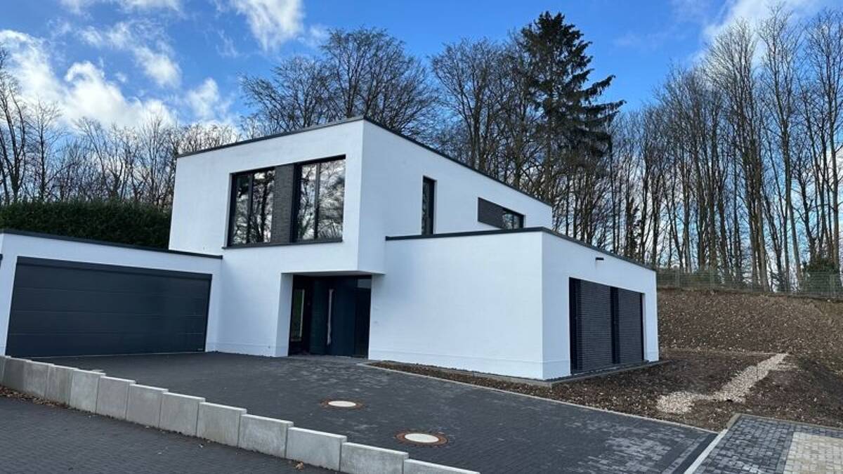 Exklusives Wohnen im Villenviertel! – 45133 Essen – Bild 1 von 3