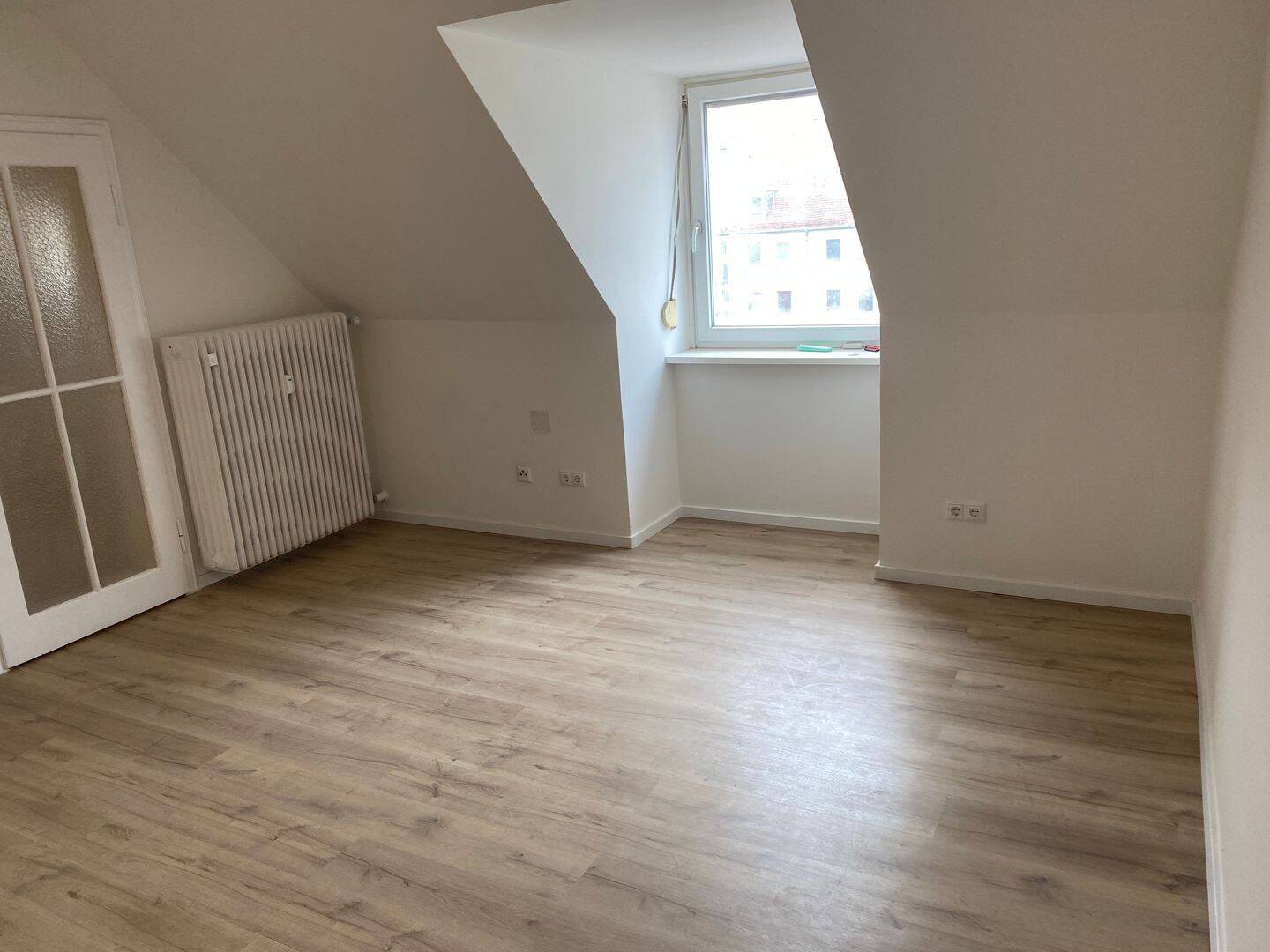 Neu renovierte 2-Zimmer-Wohnung in zentraler Lage – München – Vorschaubild 3
