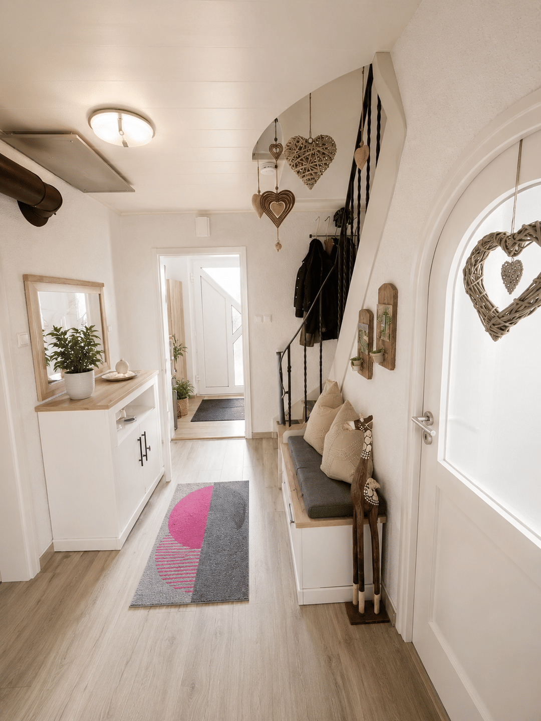 Modernisiertes Reihenmittelhaus mit PV-Anlage, Wintergarten und Kamin. Sofort bezugsfrei – Gersthofen – Vorschaubild 2