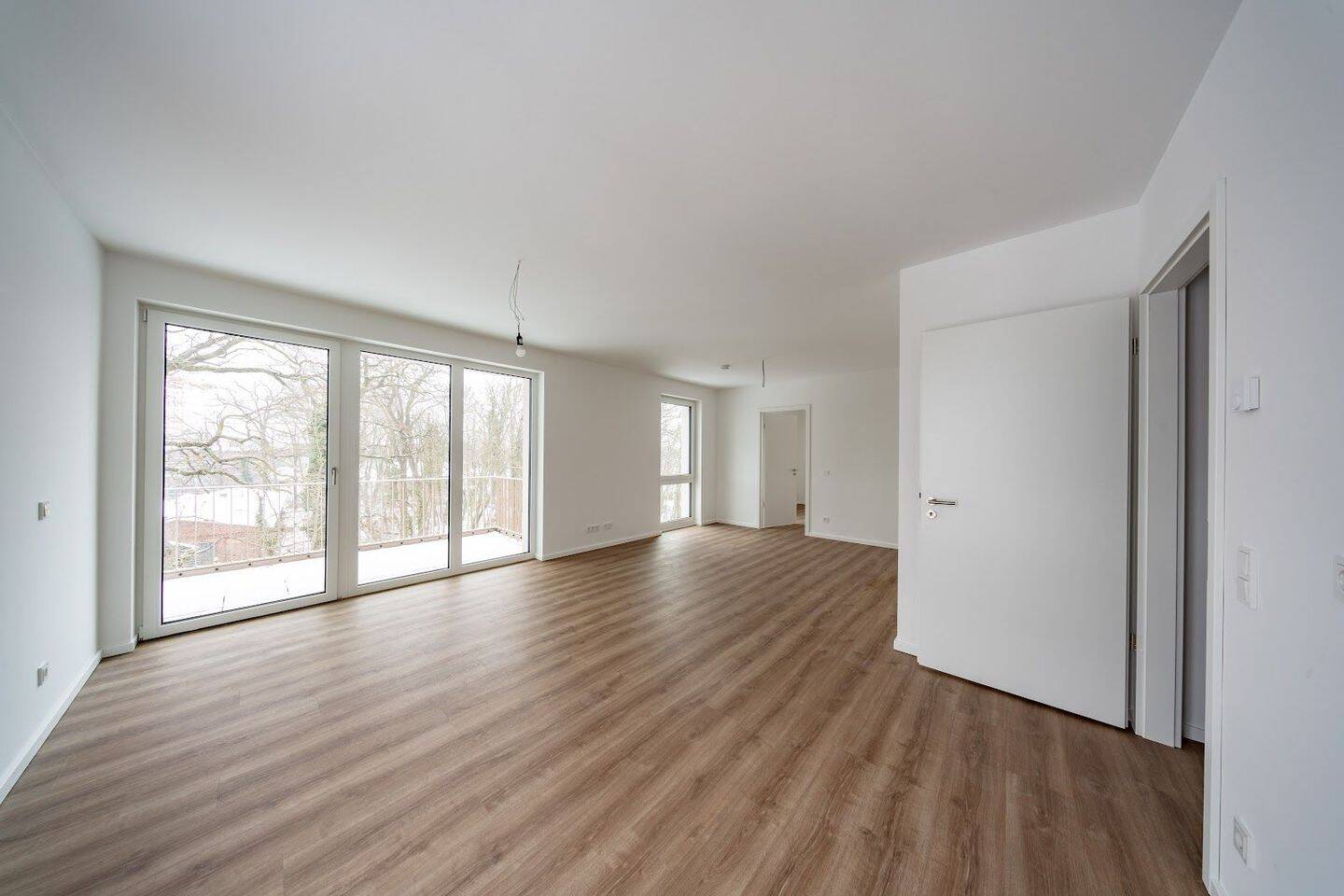 Neubauwohnung im Erstbezug mit Fußbodenheizung und Balkon