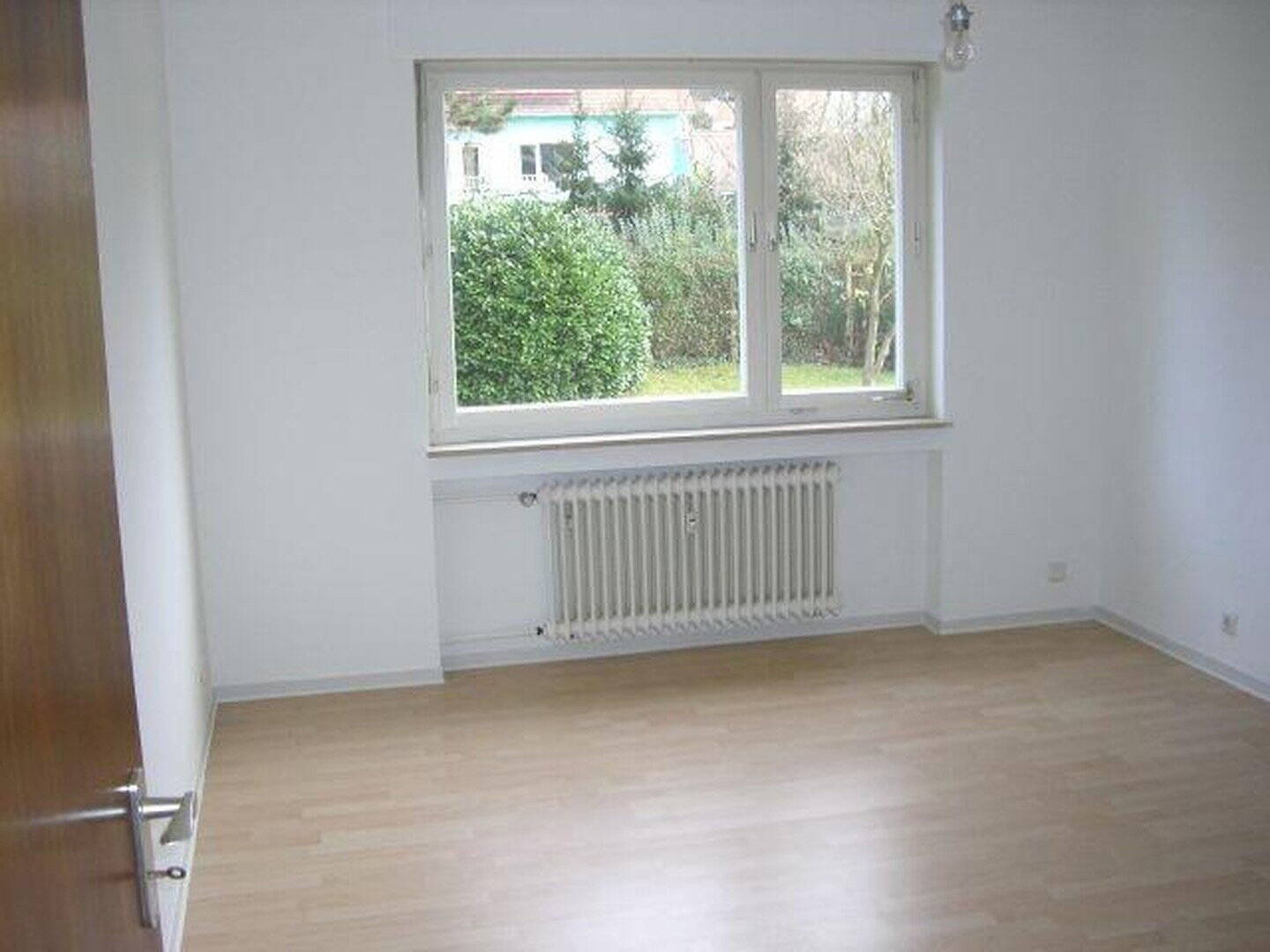 Rendite von ca. 4,8?%.Schöne, ruhige 2 Zimmer, Küche, Bad-Wohnung mit Balkon in SB Rotenbühl – Saarbrücken – Vorschaubild 5