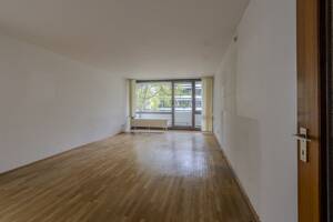 Große 2-Zimmer-Wohnung mit zwei Balkonen und TG-Stellplatz, sofort bezugsfrei – 81379 München – Vorschaubild 4