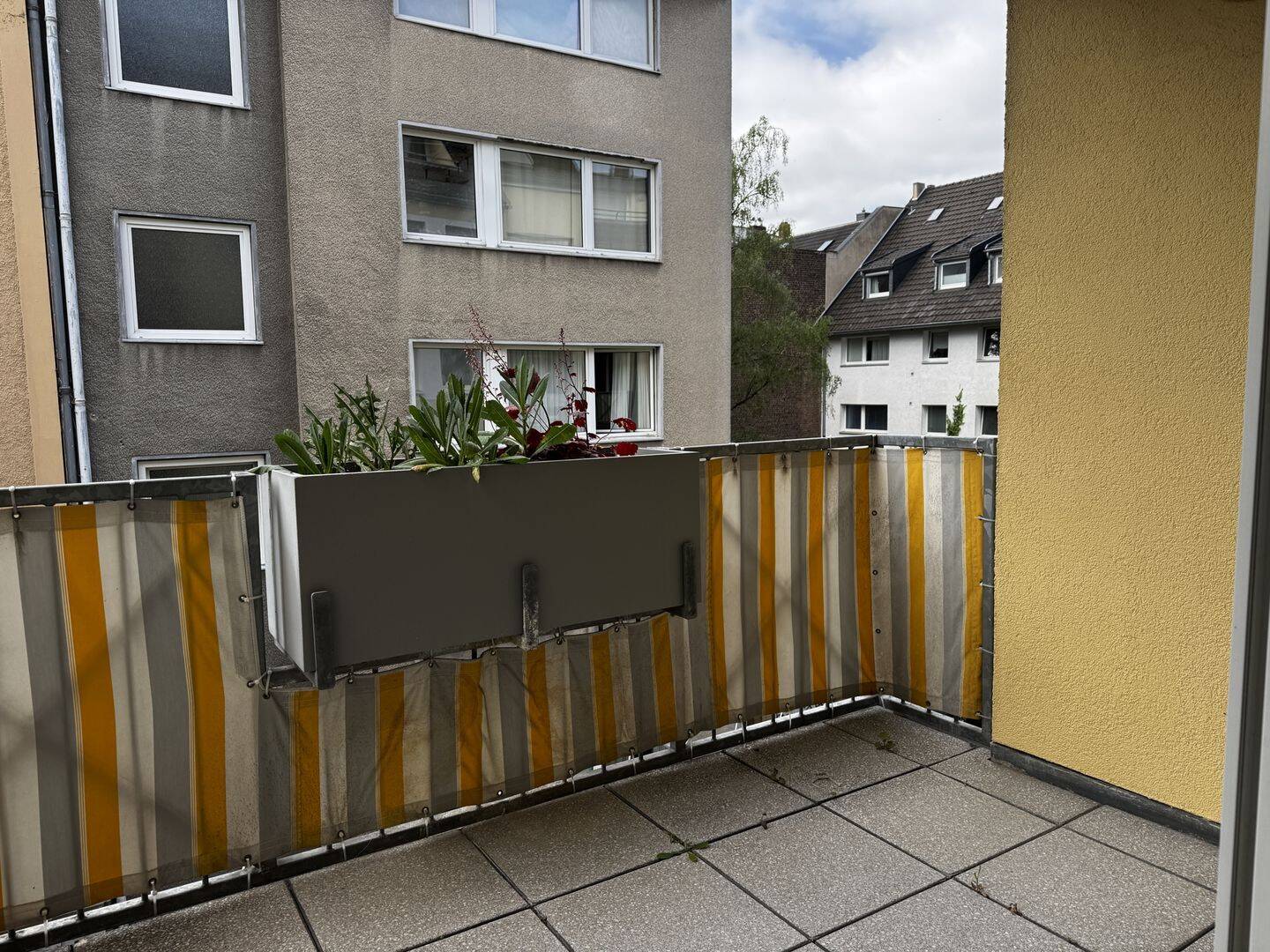 Helle und moderne Maisonette Wohnung mit 2 Balkonen und Stellplatz - nähe Nippesser Tälchen – Köln – Vorschaubild 5