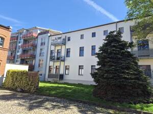 ...geräumige 4-Raum Dachgeschoss Wohnung mit Balkon und Stellplatz in der ehemaligen Senffabrik – 39108 Magdeburg – Vorschaubild 2