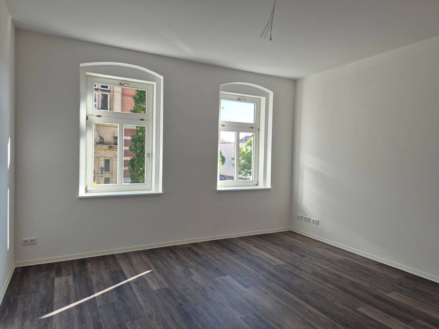 Helle und geräumige Wohnung mit Aufzug in Löbau – Löbau – Vorschaubild 3