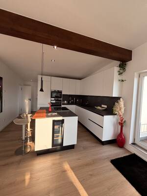 Exklusive Dachgeschosswohnung mit traumhaften Terrassen und Penthouse-Feeling! – 81825 München – Vorschaubild 3