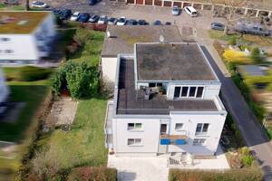 Modernes Familienhaus mit Panorama-Dachterrasse, Gartenidylle und Top-Lage im Stadtbezirk Mühlhausen – 70437 Stuttgart – Vorschaubild 5