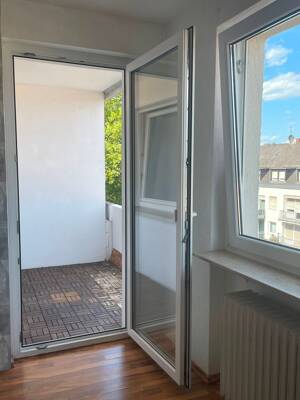 Für Eigennutzer und Kapitalanleger - gepflegte Eigentumswohnung mit Balkon und Stellplatz in begehrter Lage von KO-Metternich – 56072 Koblenz – Vorschaubild 8