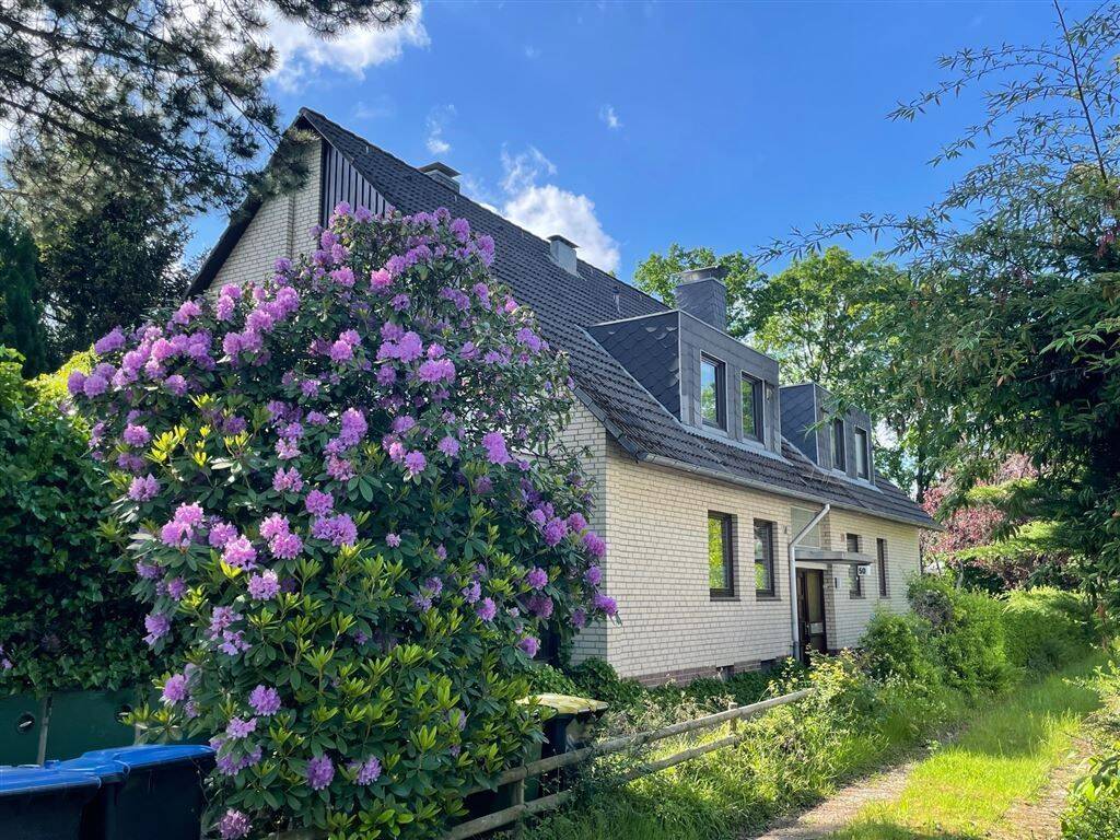 Erdgeschosswohnung mit Gartenzugang in ruhiger Anliegerstraße