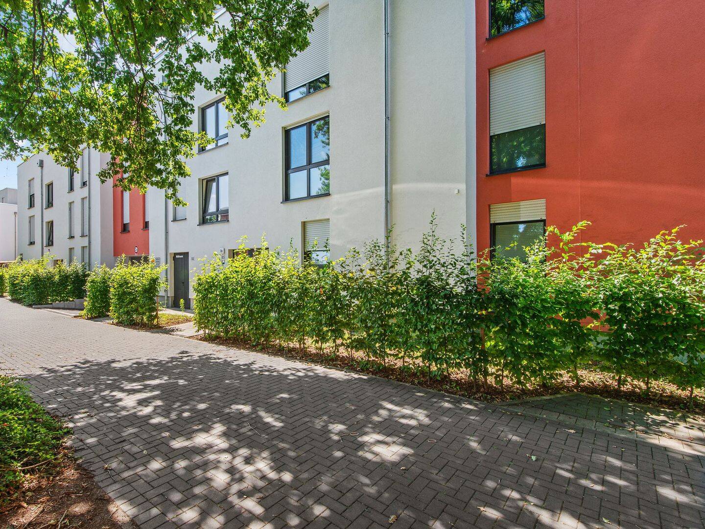 Einziehen und Wohlfühlen: 3-Zimmer-Wohnung mit EBK und Balkon