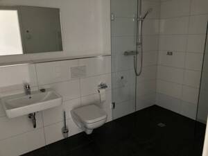 **Großzügige und helle 4 Raum Wohnung** – 44795 Bochum – Vorschaubild 5