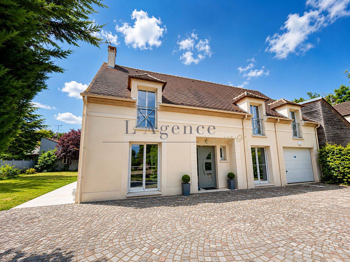 Maison 5 pièces 170 m² · à Lamorlaye · 170 m² · 699 000 €