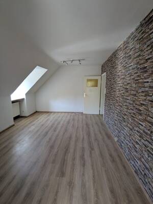 Charmante 3-Zimmer-Dachgeschosswohnung mit Balkon - zentral und ruhig in Hagen gelegen – 58095 Hagen – Vorschaubild 7