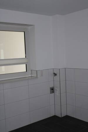 Schöne 3,5 Zimmer Mietwohnung mit Loggia im Zentr. Altenessen ca. 116m² – 45329 Essen – Vorschaubild 4