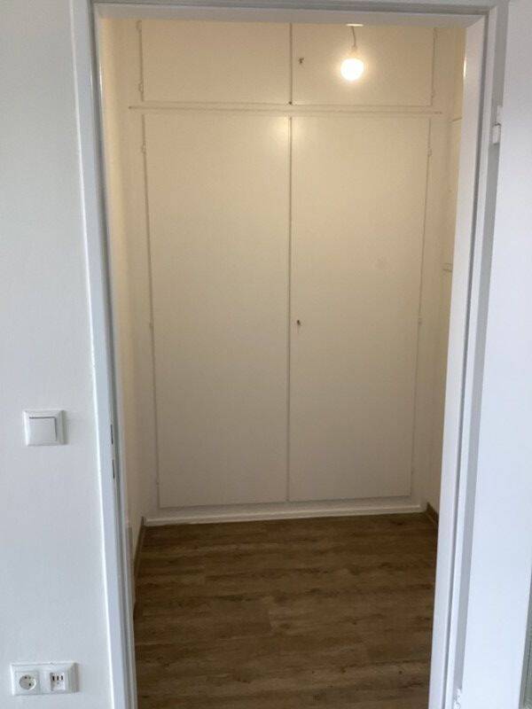 Ihre neue Wohnung: 1-Zimmer-Single-Appartment mit Balkon und Fahrstuhl, frisch saniert! – Lübeck – Vorschaubild 4
