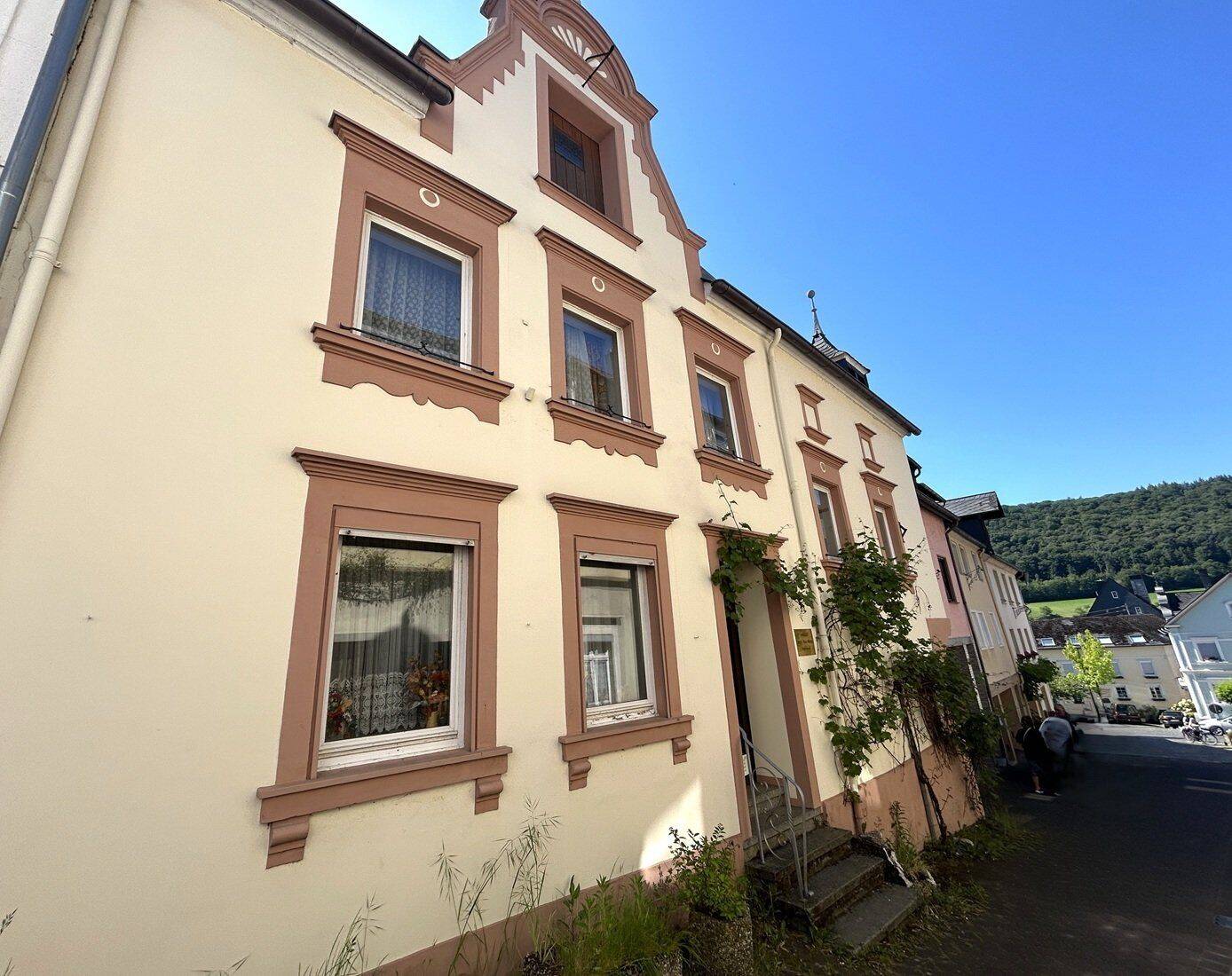 Zwei Wohnhäuser in Zeltigen an der Mosel (hochwasserfrei) mit 233 qm Wohnfläche – Zeltingen-Rachtig – Vorschaubild 2