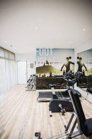 Möblierte Komfort XXL-Apartments mit Balkon im "Main Atrium" auf der Hafeninsel – 63067 Offenbach am Main – Vorschaubild 7