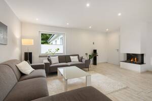 Kernsaniertes Einfamilienhaus mit Einliegerwohnung in Wellingsbüttel – 22391 Hamburg – Vorschaubild 2