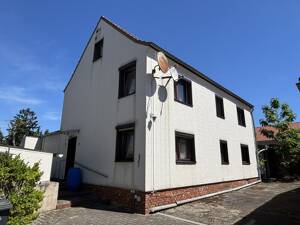 Platz für die ganze Familie: Ihr großzügiges Einfamilienhaus mit Hof, Nebengelass und Garten! – 39130 Magdeburg – Vorschaubild 2