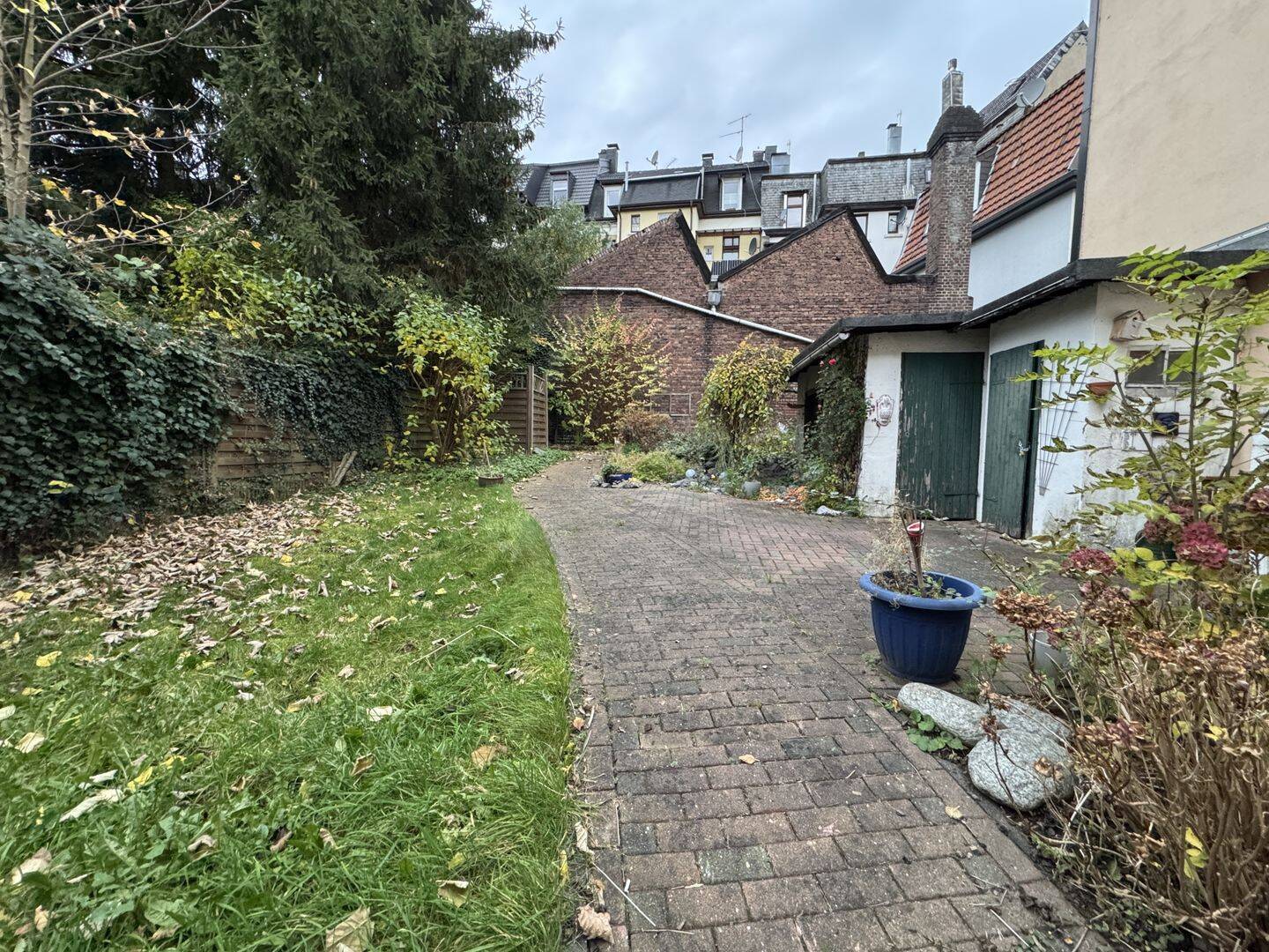 Denkmalgeschütztes Mehrfamilienhaus mit fünf Einheiten - voll vermietet – Wuppertal – Vorschaubild 2