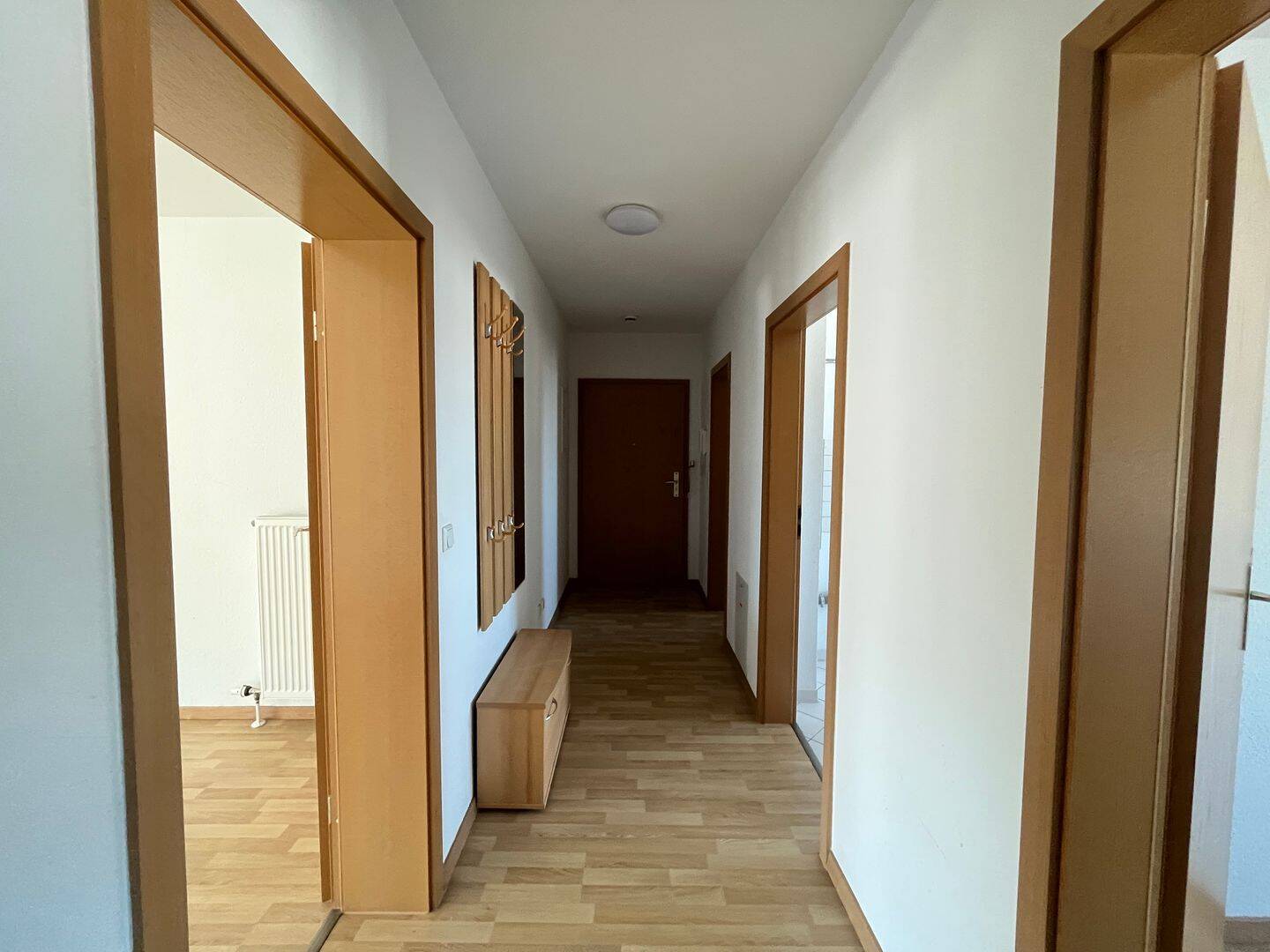 Sonnige Aussichten im 5. Stock - mit Aufzug und Hofblick – Chemnitz – Vorschaubild 6