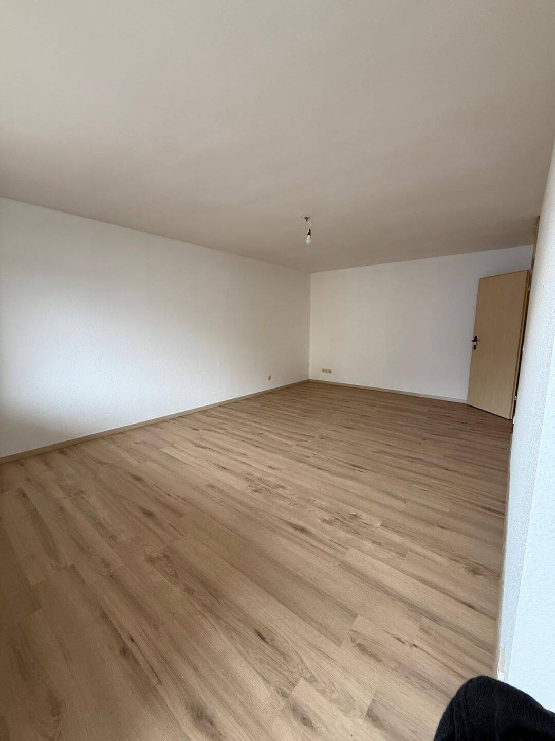 Schöne neu renovierte 3 Zimmer Eigentumswohnung – Pforzheim – Vorschaubild 4