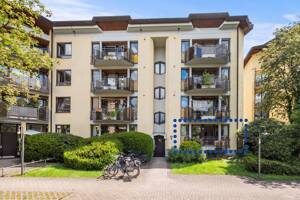 Freiburg-Littenweiler-2-Zimmer-Wohnung im EG mit Balkon, Terrasse, TG-Stellplatz & neuen Fenstern – 79117 Freiburg im Breisgau – Vorschaubild 2