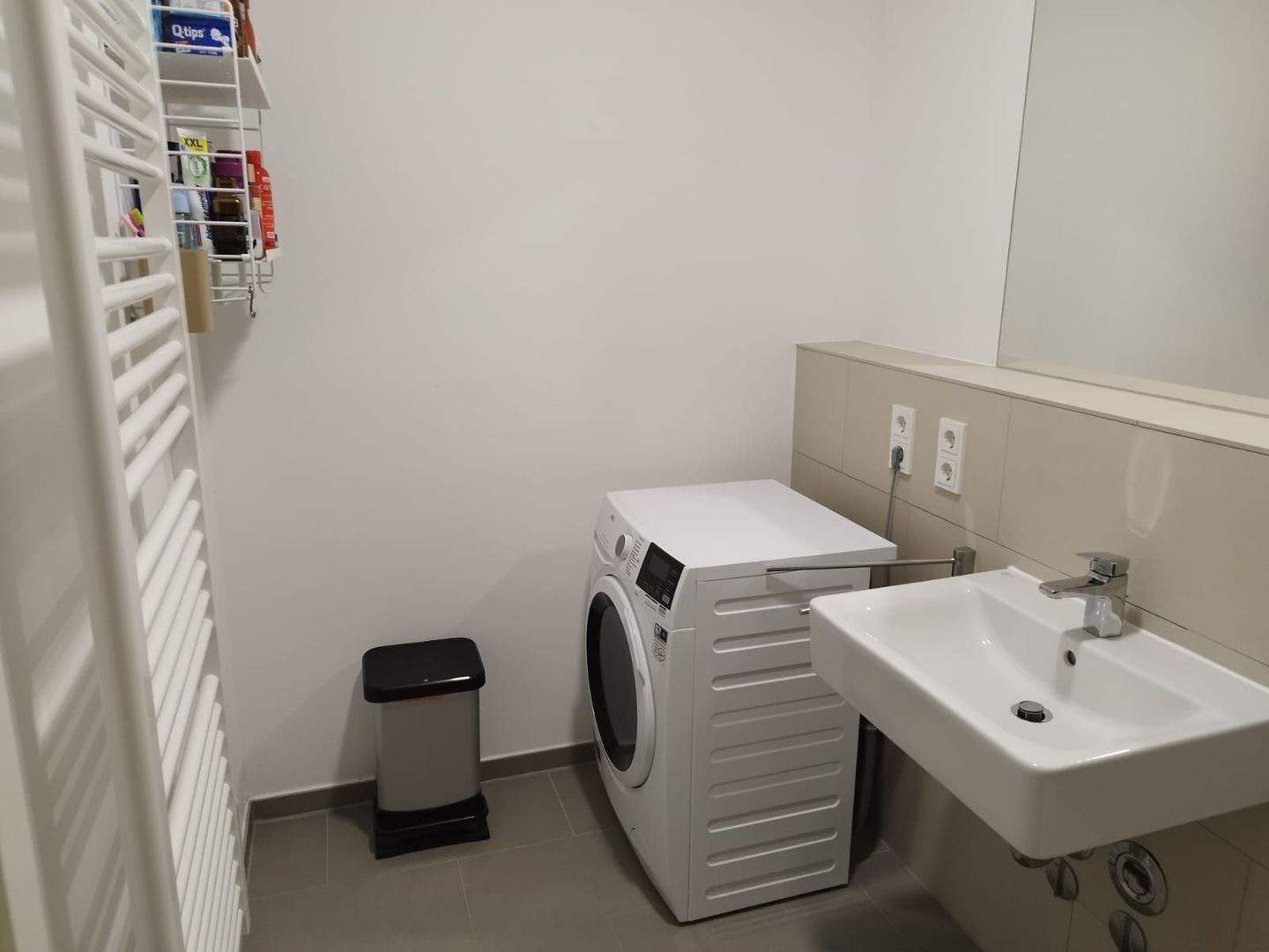 Möblierte 2-Zimmer-Wohnung mit Balkon in München – München – Vorschaubild 6