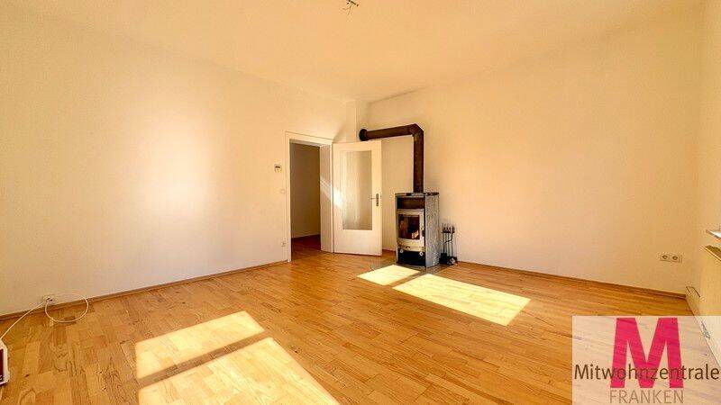 Stilvolle 3-Zimmer-Altbauwohnung mit großem Balkon in begehrter Lage von St. Johannis