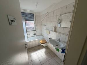 Charmante 2-Zimmer-Dachgeschosswohnung mit Loggia im Kreuzviertel – 44137 Dortmund – Vorschaubild 5
