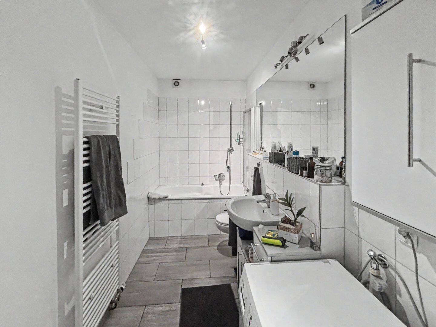 Unter Denkmalschutz: Attraktive 4-Zimmer-Maisonettewohnung in zentraler Lage von Köln-Ehrenfeld – Köln – Vorschaubild 7