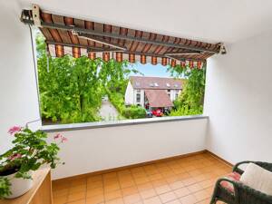 MA Niederfeld: Gepflegte 3- ZKB Wohnung mit Loggia, Aufzug & 2 TG-Stellplätzen – 68199 Mannheim – Vorschaubild 4
