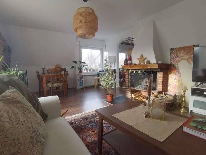 Wunderschöne 4,5 Zimmer Wohnung mit Balkon und Garten – Nürnberg – Vorschaubild 3