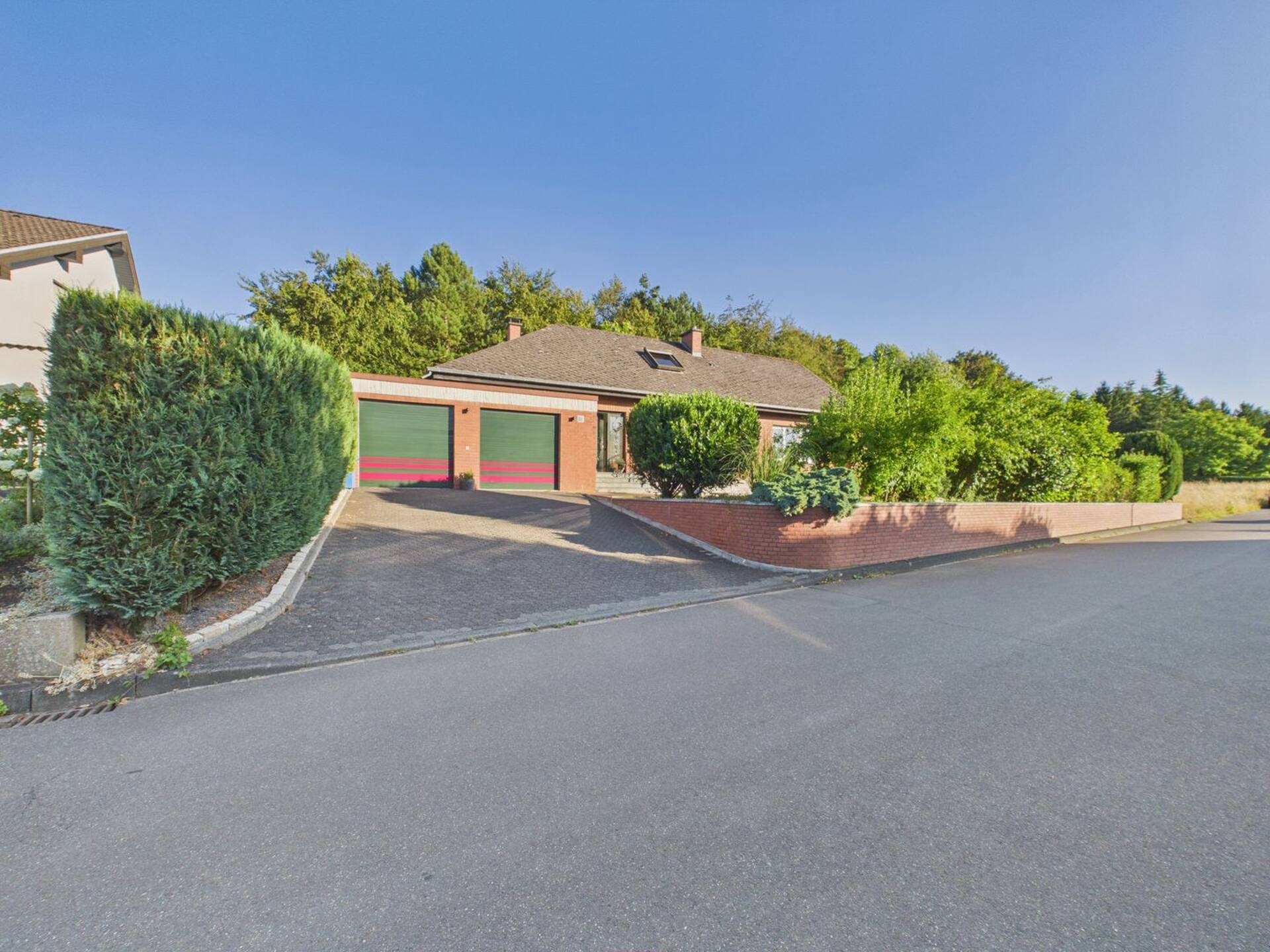 Haus in 54634 Bitburg mit 260 m² kaufen