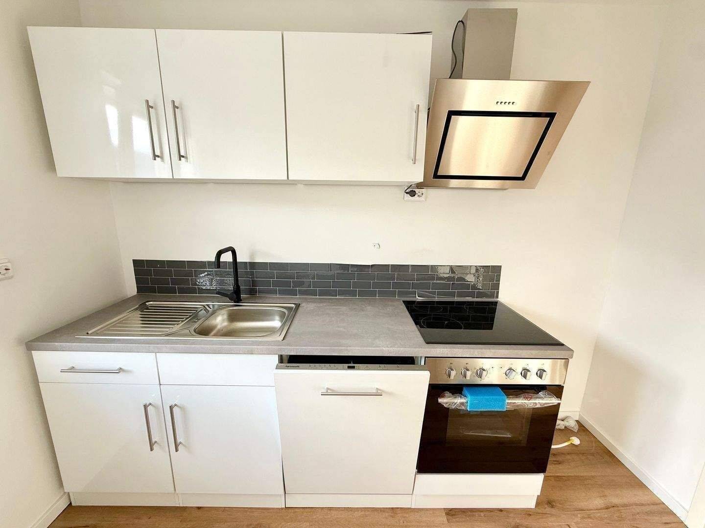 Perfekt geeignet für 2-er WG! Freie & helle 2-Zimmer-Wohnung im 2.OG in nettem MFH direkt an der TH – Nürnberg – Vorschaubild 9