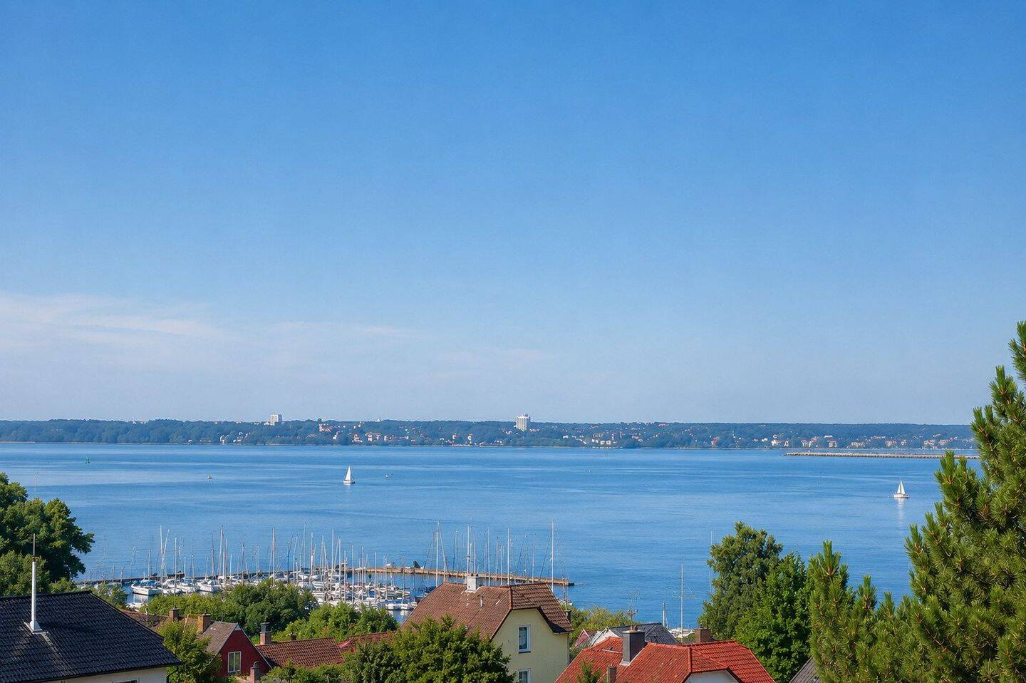 Charmante Wohnung mit traumhaftem Ostseeblick, Balkon und Sauna