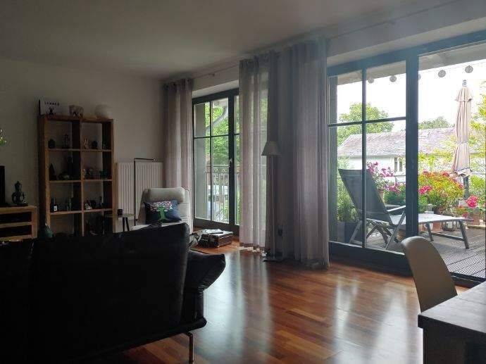 Schöne Wohnung in Stadthaus-Ensemble mit 2 Balkonen! – Hamburg – Vorschaubild 2