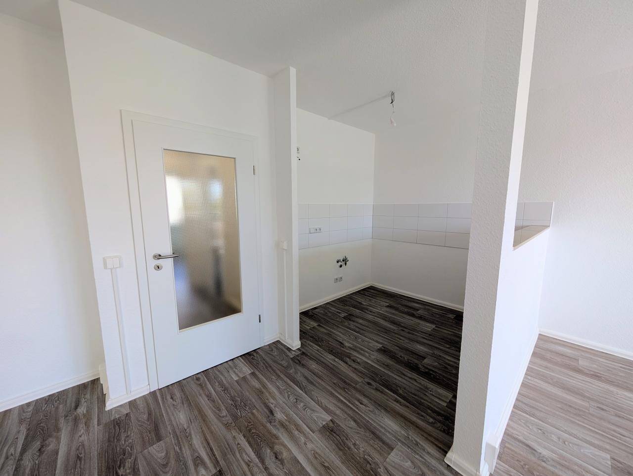 Helle 3-Raumwohnung mit LED-Spots und traumhaftem Ausblick – Chemnitz – Vorschaubild 5