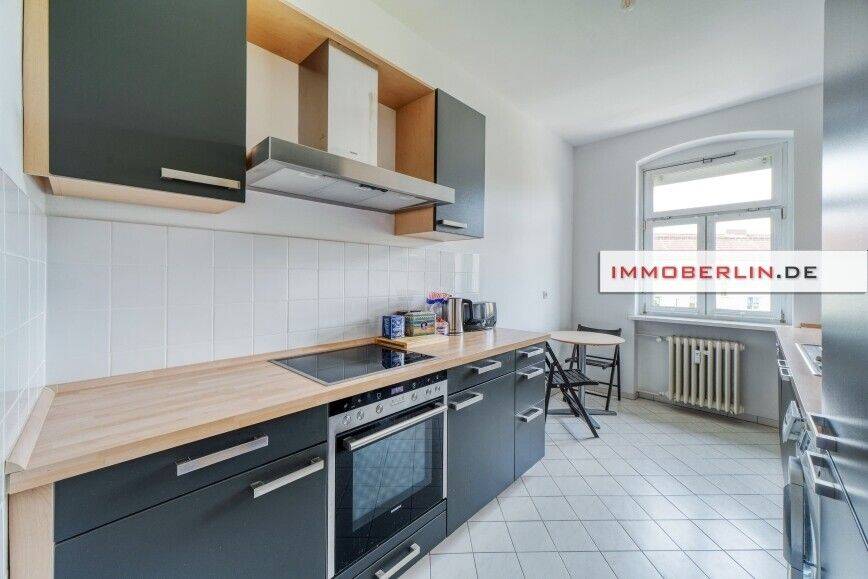 IMMOBERLIN.DE - Freundliche Altbauwohnung mit Balkonloggia zwischen City-West & Grunewald – Berlin – Vorschaubild 4