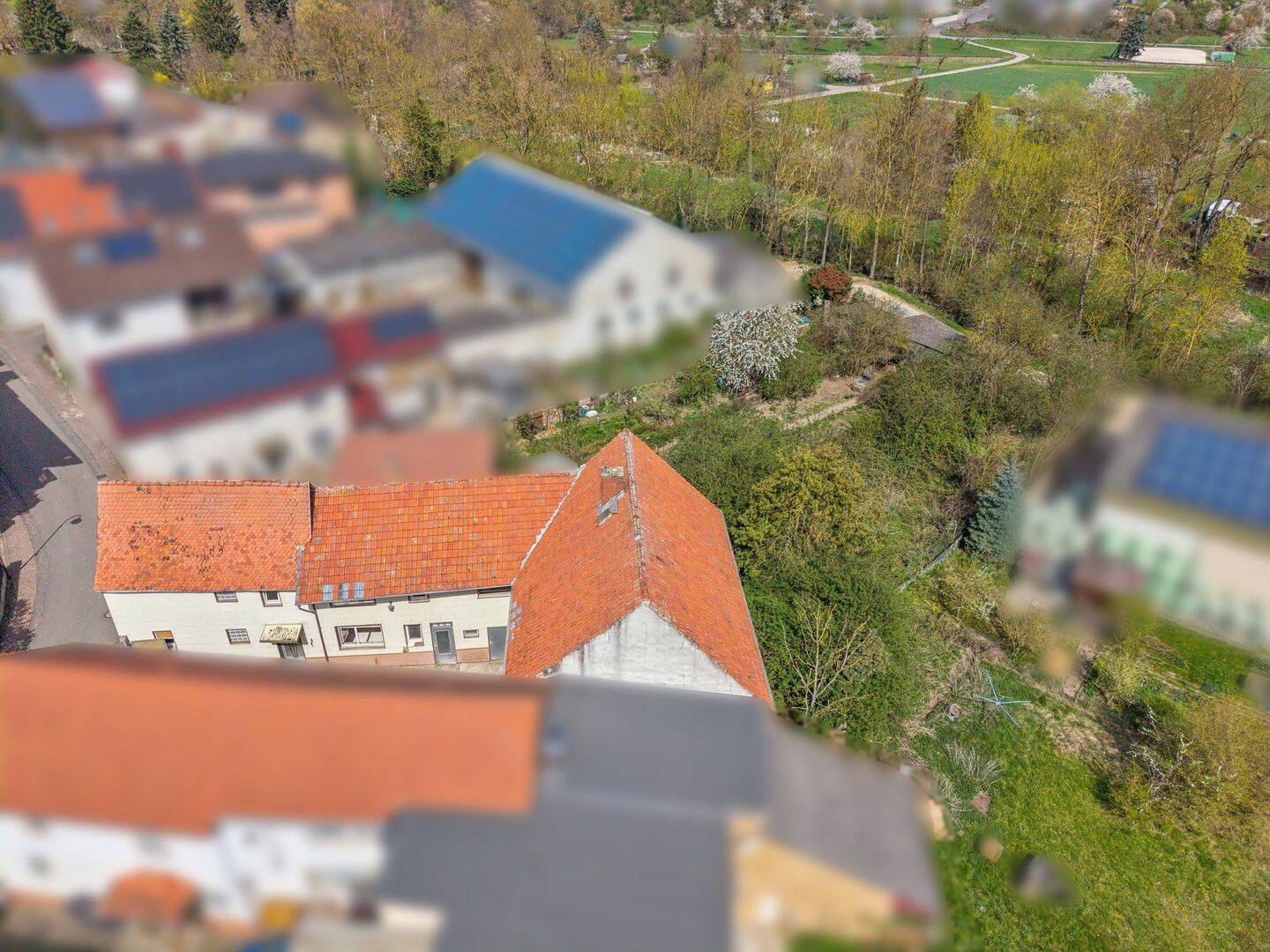 Butzbach-Griedel: Große Hofreite mit 182 m² Wohnfläche und 809 m² Grundstück zur Sanierung – Butzbach – Vorschaubild 6